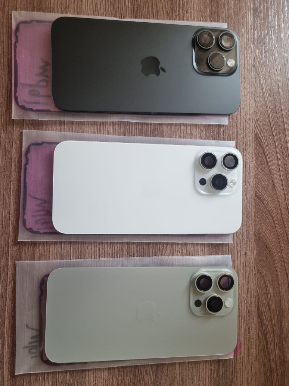 задняя крышка iphone 16pm